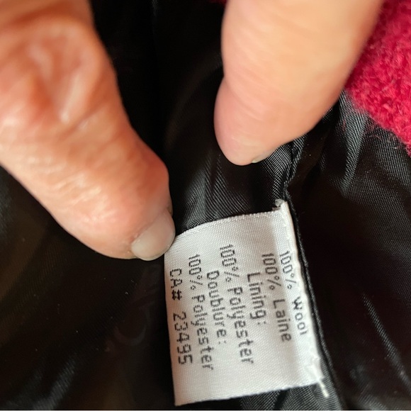 Islandic Boiled Wool Embroidered Women's Sweater Jacket - Picture 7 of 9